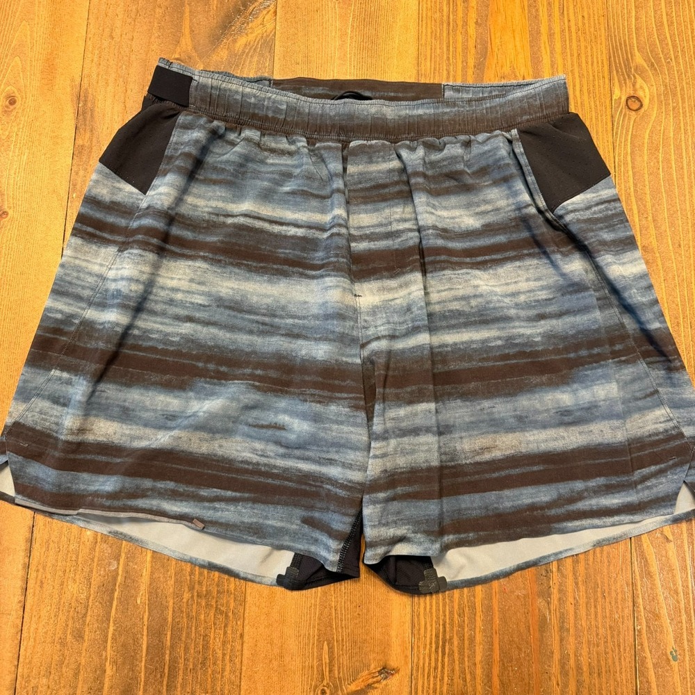 Lululemon Surge Running Shorts Mens Large 6" Lined Blue Training Gym M7AB2S